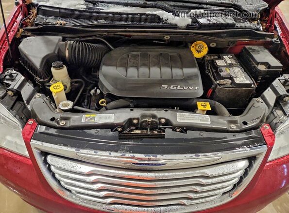 2C4RC1CGXGR149304 2016 CHRYSLER TOWN Красный Вид подкапотного пространства