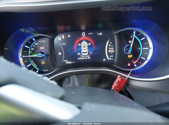 2C4RC1L72PR541399 2023 CHRYSLER PACIFICA Черный Вид задних сидений
