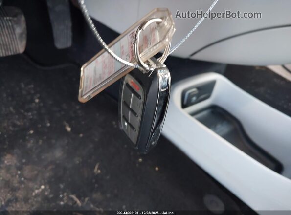2C4RC1L72PR541399 2023 CHRYSLER PACIFICA Черный Вид панели приборов