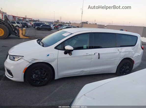 2C4RC1L72PR618594 2023 CHRYSLER PACIFICA White Widok wnętrza 360 stopni