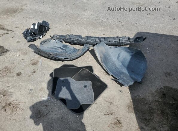 2FMGK5C82HBA01812 2017 FORD FLEX White Widok naklejki z numerem VIN