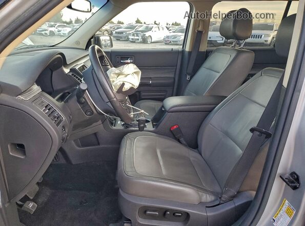 2FMGK5C85HBA09242 2017 FORD FLEX Silver Front interior view