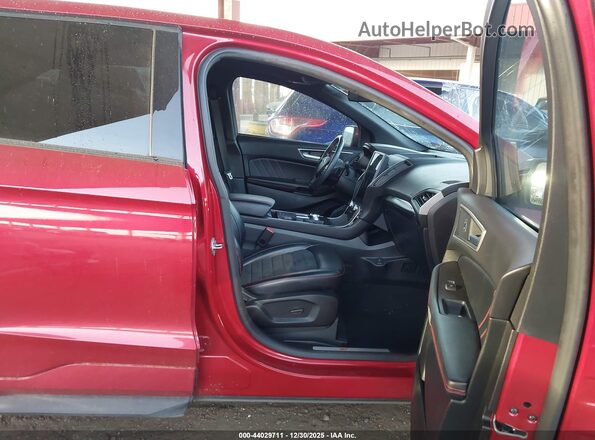 2FMPK4J90PBA08438 2023 FORD EDGE Красный Вид салона спереди
