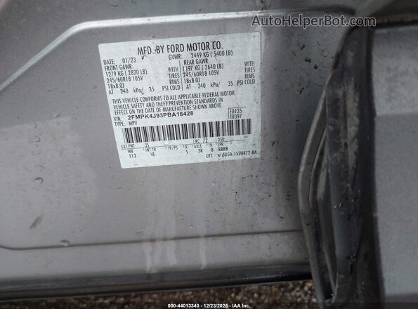 2FMPK4J93PBA18428 2023 FORD EDGE Silver Widok komory silnika