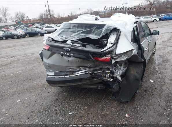 2FMPK4J93PBA18428 2023 FORD EDGE Silver Widok z przodu