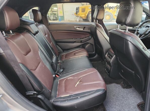 2FMPK4K92LBA06988 2020 FORD EDGE Silver Vista interior trasera