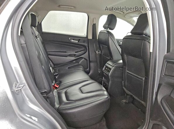 2FMPK4K92NBA55255 2022 FORD EDGE Silver Widok tylnych siedzeń