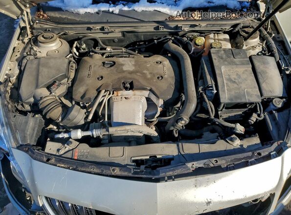 2G4GK5EX3G9124254 2016 BUICK REGAL Beige Вид задньої частини салону