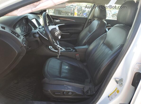 2G4GP5EX9G9160158 2016 BUICK REGAL Белый Вид салона спереди