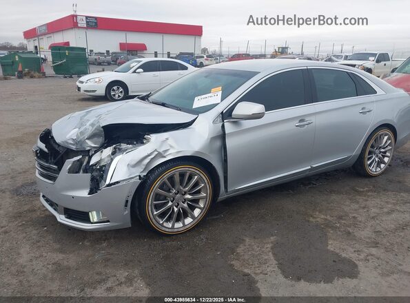 2G61M5S31J9126262 2018 CADILLAC XTS Silver Przód lewy
