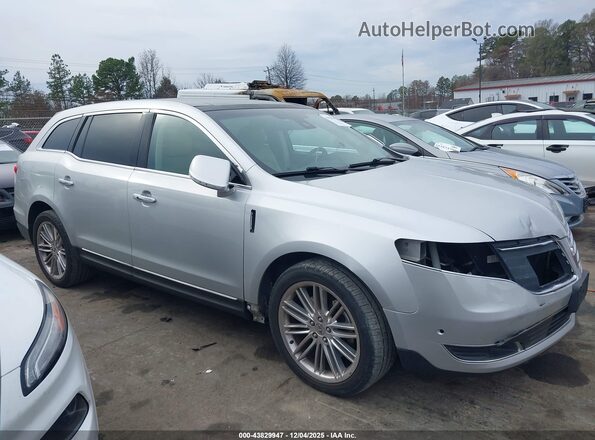 2LMHJ5AT9KBL01602 2019 LINCOLN MKT Серебряный Вид задней части салона
