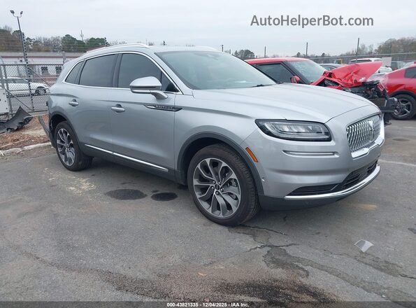 2LMPJ6K96PBL15663 2023 LINCOLN NAUTILUS Серебряный Передняя правая четверть