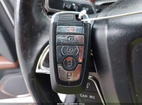 2LMPJ6K97MBL12279 2021 LINCOLN NAUTILUS Серебряный Вид панели приборов
