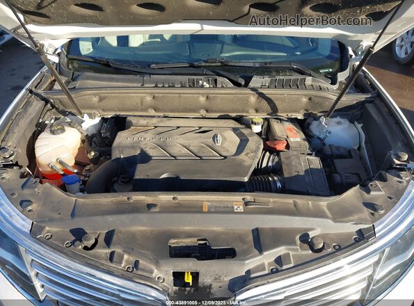 2LMPJ6LP3JBL41917 2018 LINCOLN MKX White უკანა ხედი