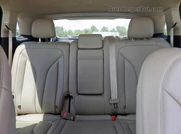 2LMPJ8J97PBL29200 2023 LINCOLN NAUTILUS White Rear seats view