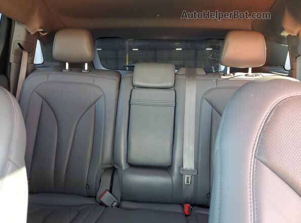 2LMPJ8KP8NBL10133 2022 LINCOLN NAUTILUS White Vista de los asientos traseros