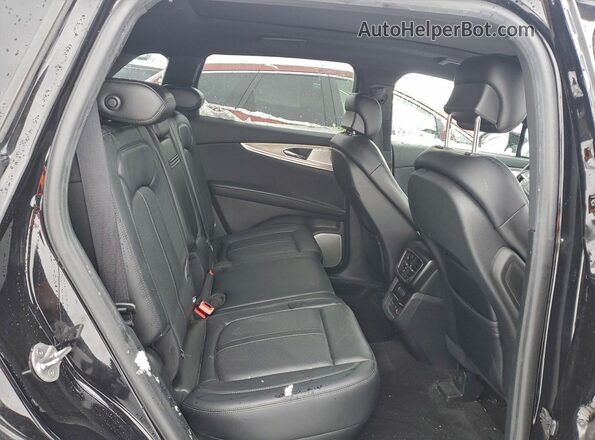 2LMPJ8LP6KBL48244 2019 LINCOLN NAUTILUS Black Vista interior trasera