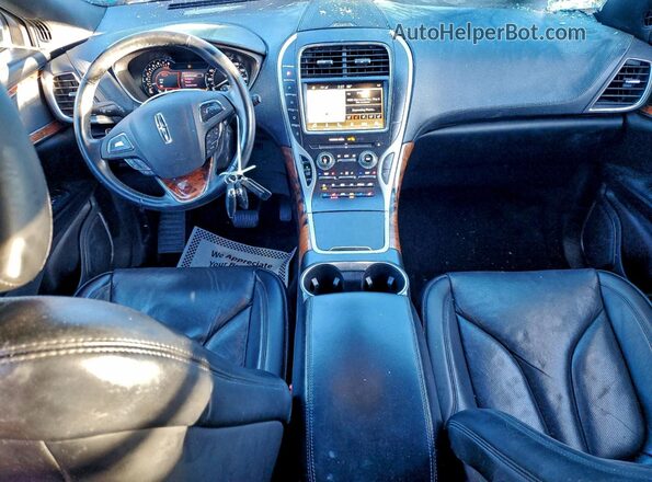 2LMPJ8LRXJBL47131 2018 LINCOLN MKX Blue Vista del salpicadero