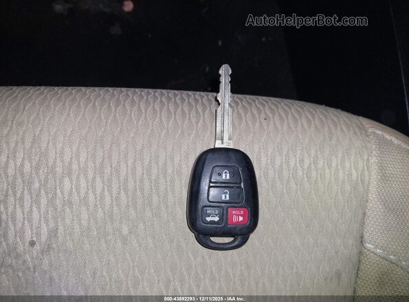 2T1BURHE5KC189237 2019 TOYOTA LL White Widok deski rozdzielczej