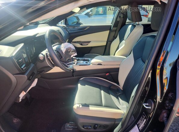 2T2ADCAZ8RC013195 2024 LEXUS NX Черный Вид салона спереди