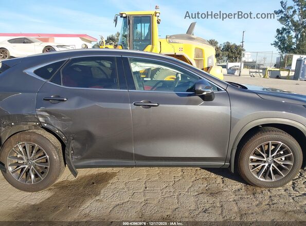 2T2AKCEZ7RC024785 2024 LEXUS NX 350H Gray Вид задньої частини салону