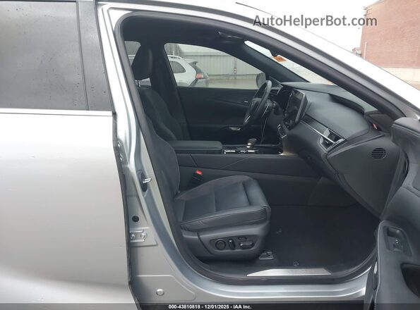 2T2BAMBA1PC012690 2023 LEXUS RX 350 Silver Widok wnętrza z przodu