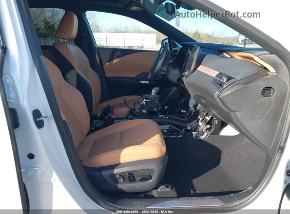 2T2BBMCA6SC100087 2025 LEXUS RX 350H Белый Вид салона спереди