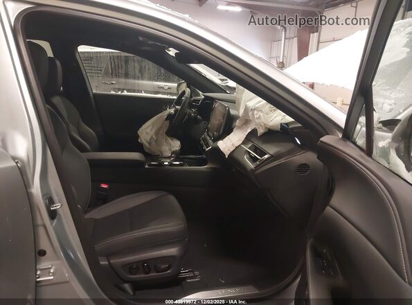 2T2BBMCA7TC108247 2026 LEXUS RX Серебряный Вид салона спереди