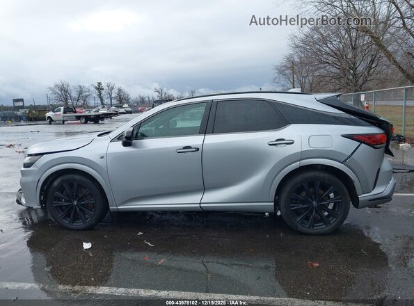 2T2BCMEA3RC017611 2024 LEXUS RX 500H Gray Widok wnętrza 360 stopni