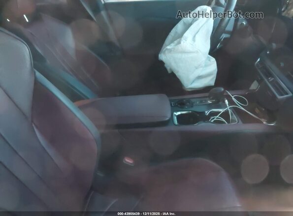 2T2BCMEA9PC010465 2023 LEXUS RX 500H Silver Front interior view