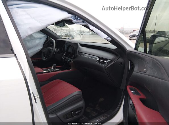 2T2BCMEA9RC012784 2024 LEXUS RX 500H White Vista interior delantera