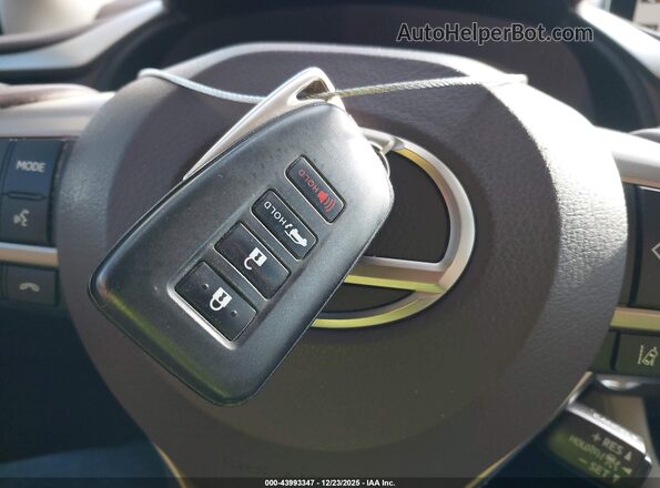 2T2BZMCAXKC181591 2019 LEXUS RX 350 Белый Вид панели приборов