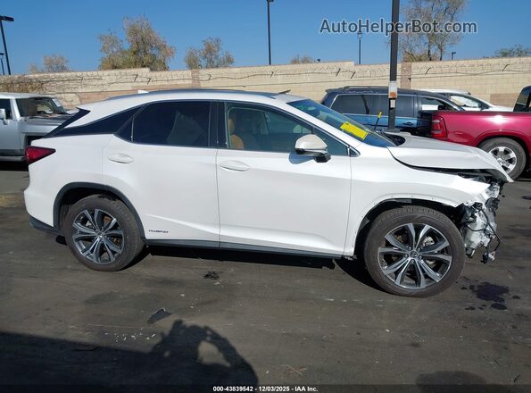 2T2HGMDA6NC080633 2022 LEXUS RX 450H Белый Панорамный вид салона 360°