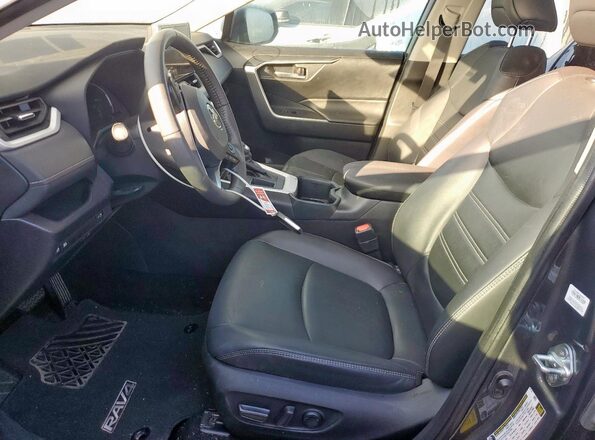 2T3C1RFVXRW305029 2024 TOYOTA LE Gray Front interior view