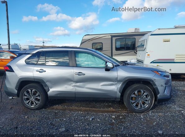 2T3D6RFVXRW073697 2024 TOYOTA LIMITED Silver უკანა სალონის ხედი