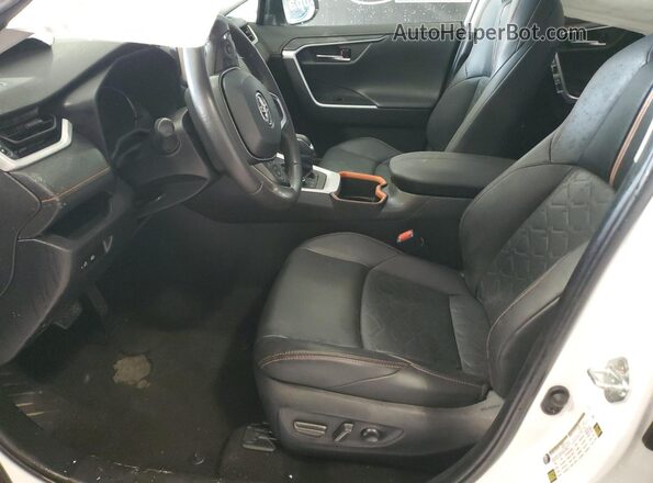 2T3J1RFVXRW464219 2024 TOYOTA RAV4 Белый 