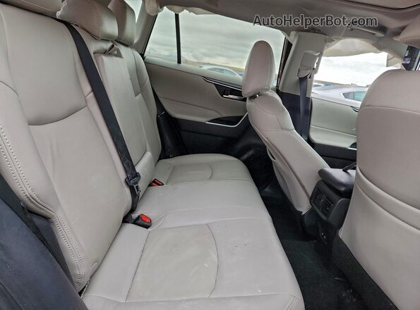 2T3P1RFV7MW195910 2021 TOYOTA RAV4 Burgundy Widok wnętrza z tyłu