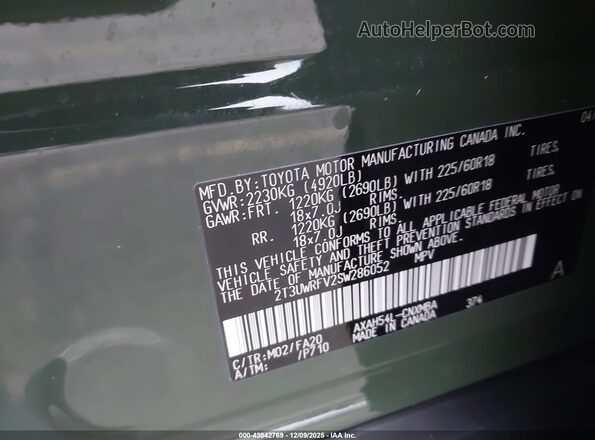 2T3UWRFV2SW286052 2025 TOYOTA RAV4 HYBRID Green ძრავის განყოფილების ხედი