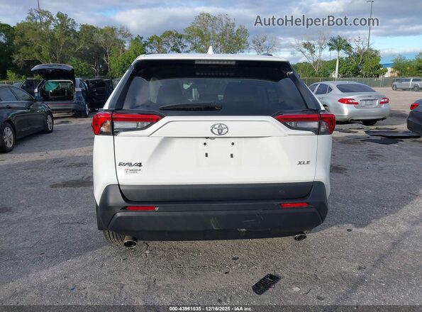 2T3W1RFV1SC350610 2025 TOYOTA LE White 