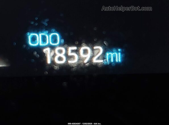 2T3W1RFV2SC307264 2025 TOYOTA LE Серый Вид задних сидений