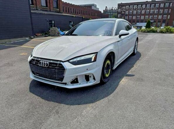 WAUCBCF5XMA061395 2021 AUDI OTHER Белый Задняя правая четверть