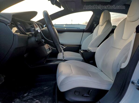 5YJSA1E20JF280706 2018 TESLA MODEL Белый Вид панели приборов