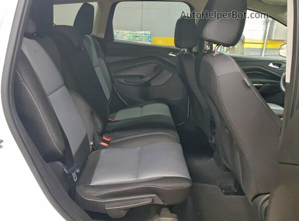 1FMCU0GD3HUB82724 2017 FORD ESCAPE White Շարժիչի բաժամունքի տեսք