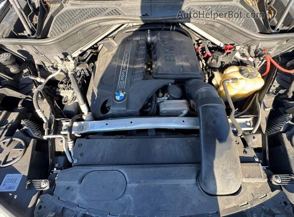 5UXKU2C55J0X49862 2018 BMW X6 Black Вид панелі приладів