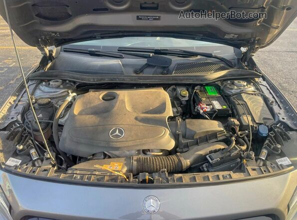 WDCTG4GB7HJ296321 2017 MERCEDES-BENZ GLA Серый Вид панели приборов