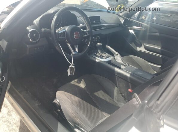 JC1NFAEK9H0102197 2017 FIAT 124 White Vista del cuadro de instrumentos