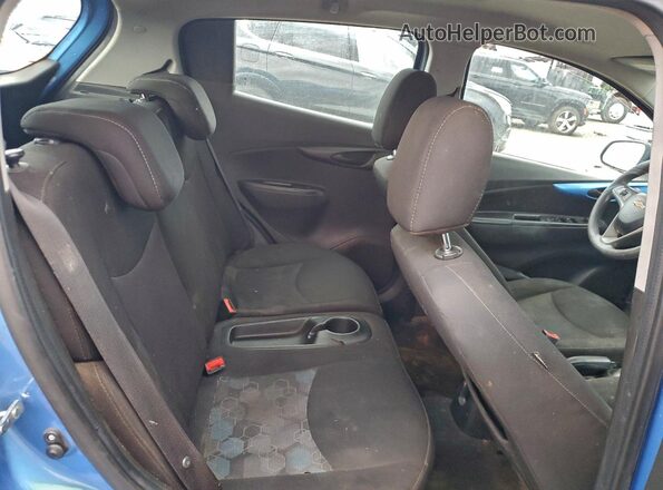 KL8CD6SA7JC439666 2018 CHEVROLET SPARK Blue Widok wnętrza z tyłu