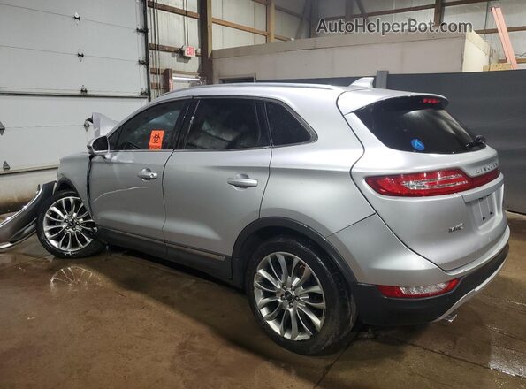 5LMCJ3C95HUL16691 2017 LINCOLN MKC Серебряный Задняя правая четверть