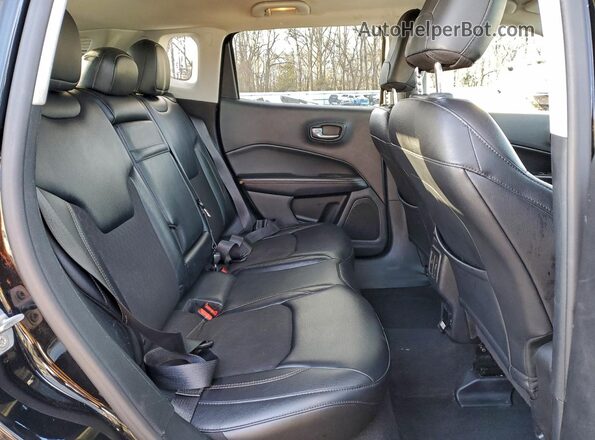 3C4NJCBB6HT643096 2017 JEEP COMPASS Черный Вид задней части салона