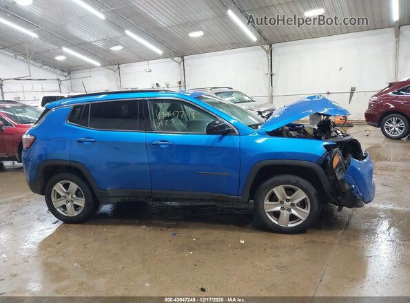 3C4NJDBB7NT173002 2022 JEEP COMPASS Blue Vista interior trasera